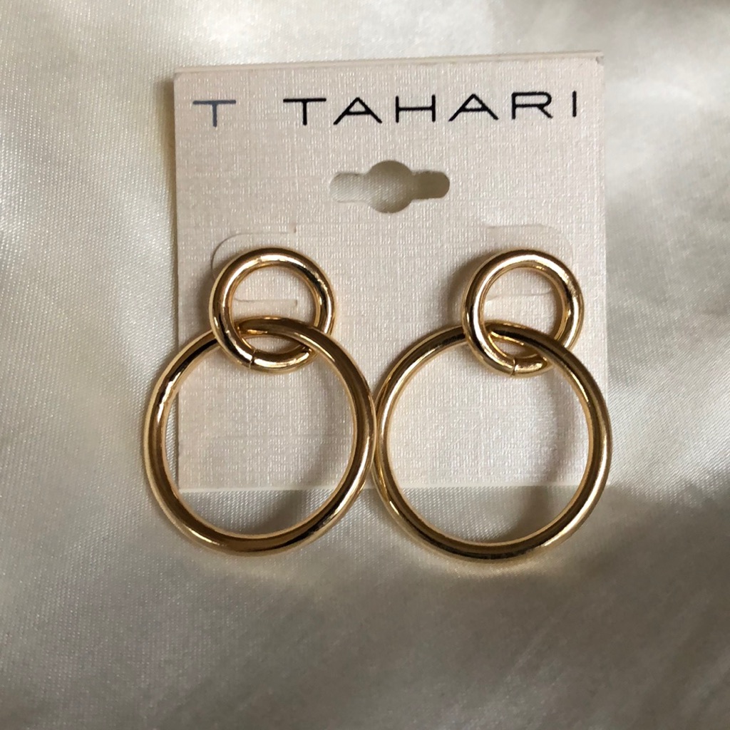 Earrings 23$